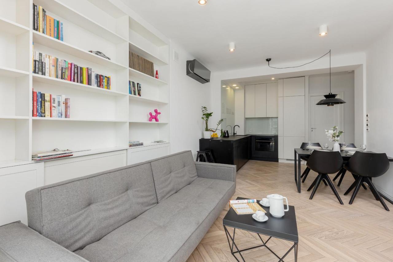 Trendy Apartment Marszalkowska With City View Near Ogrod Saski By Noclegi Renters Варшава Екстериор снимка