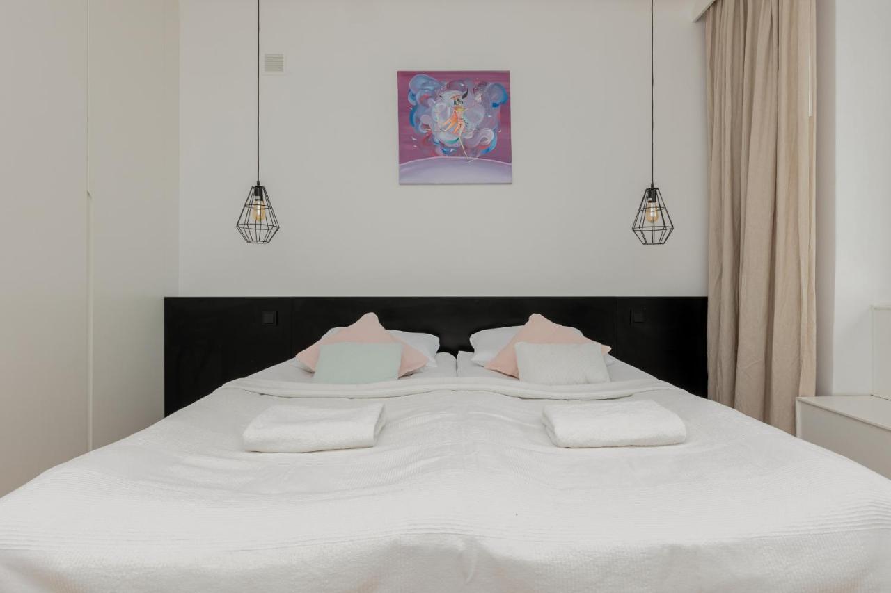 Trendy Apartment Marszalkowska With City View Near Ogrod Saski By Noclegi Renters Варшава Екстериор снимка